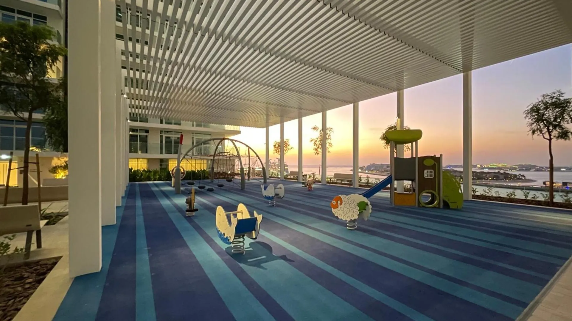 The Smart Concierge - Sunrise Bay 2 Apartment Dubai