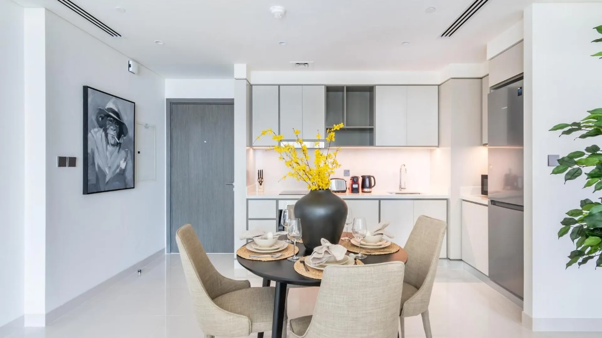The Smart Concierge - Sunrise Bay 2 Apartment Dubai