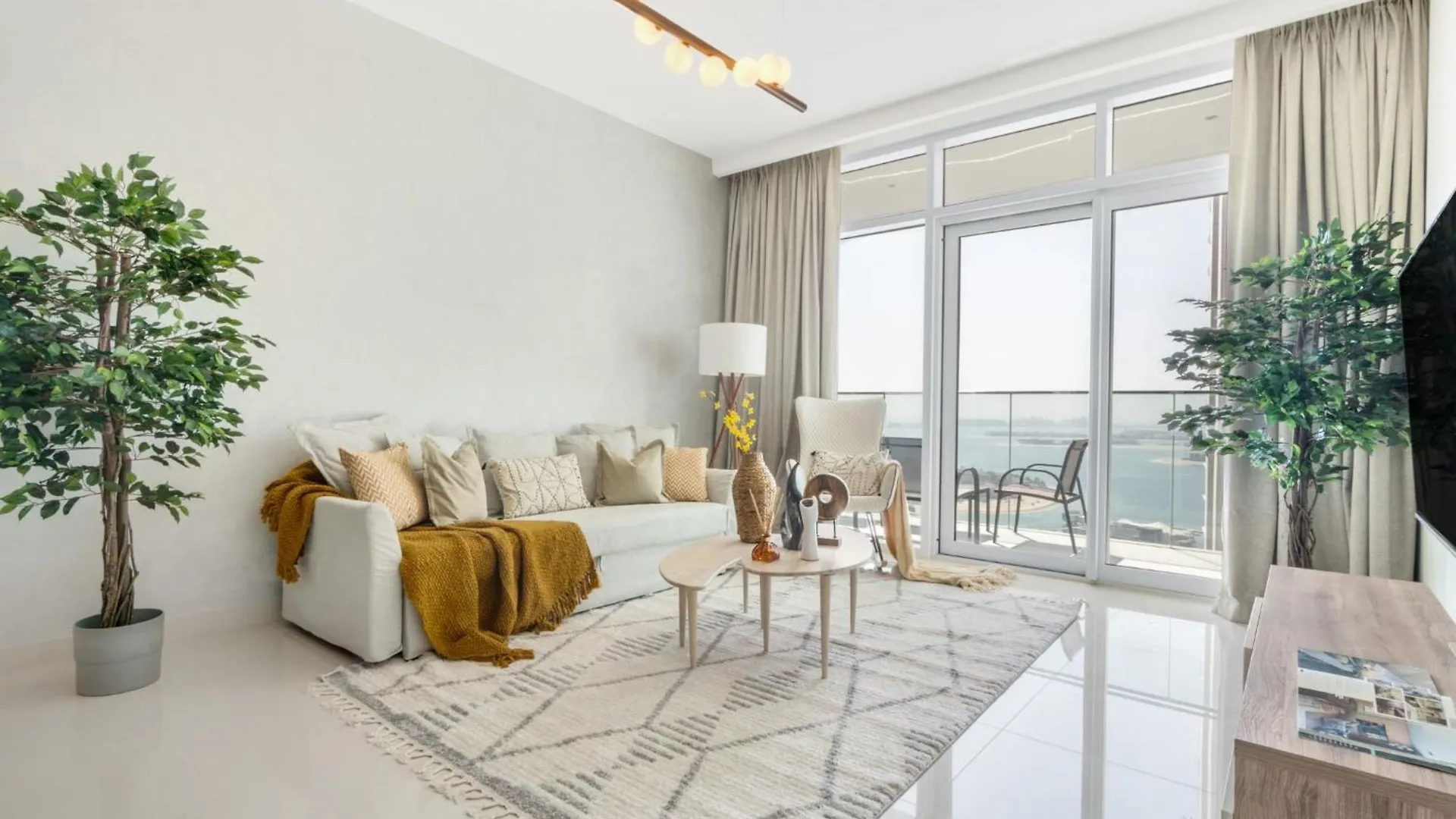 The Smart Concierge - Sunrise Bay 2 Apartment Dubai