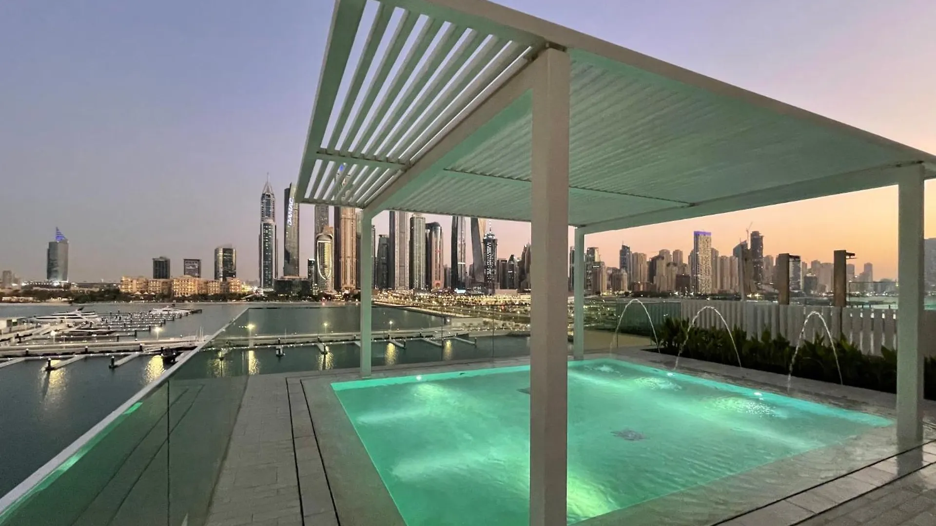 The Smart Concierge - Sunrise Bay 2 Apartment Dubai